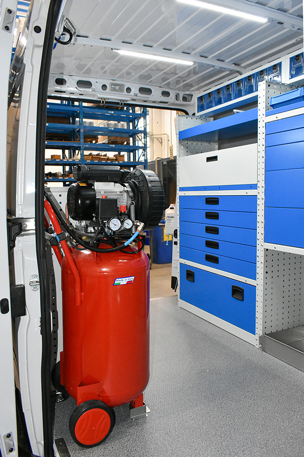 02 Compressore con ruote per furgoni Syncro Trentino